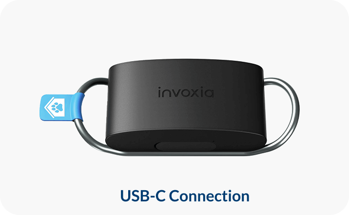 The Smart Tracker has a USB-C Connection.